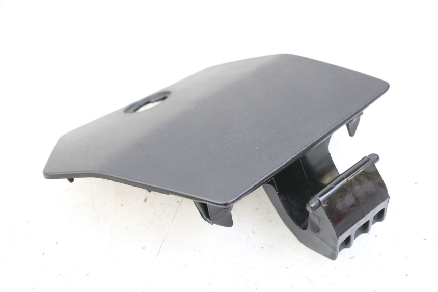 photo de KLAPKA WLEWU PALIWA PEUGEOT CITYSTAR 125 (2011 - 2017) - Zbliżenie techniczne