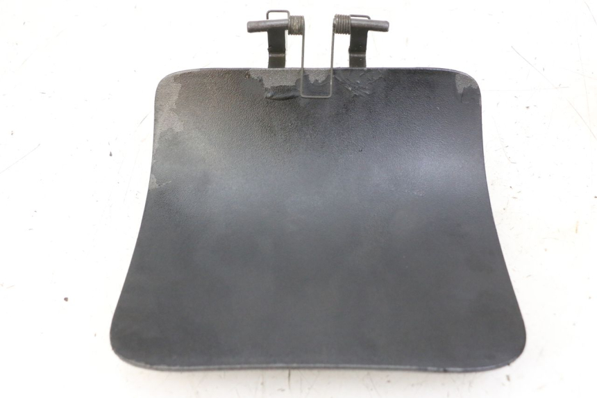 photo de KLAPKA WLEWU PALIWA PIAGGIO BEVERLY 125 (1998 - 2005) - Widok główny