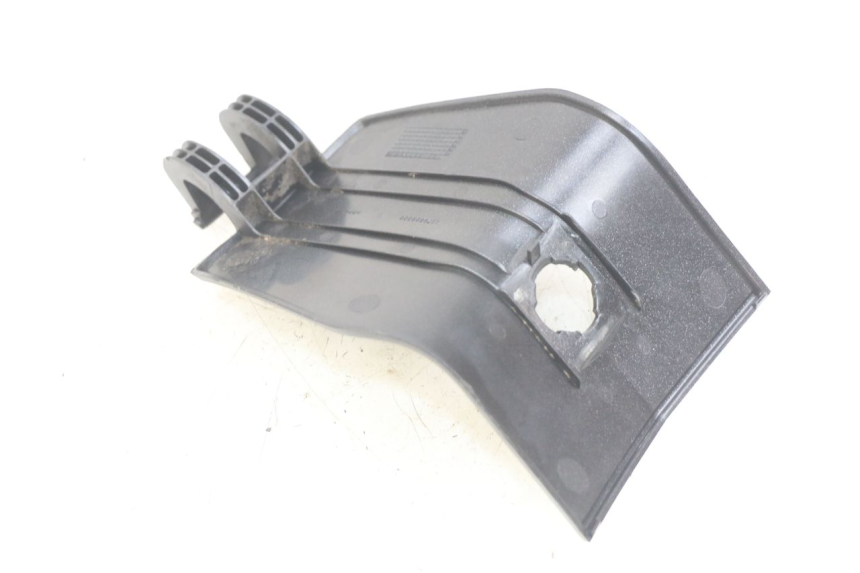 photo de KLAPKA WLEWU PALIWA PEUGEOT SATELIS 125 (2006 - 2009) - Szczegół części