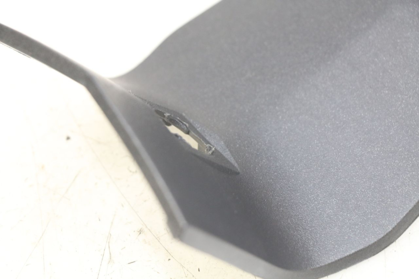 photo de KLAPKA WLEWU PALIWA PEUGEOT SATELIS 125 (2006 - 2009) - Zbliżenie techniczne