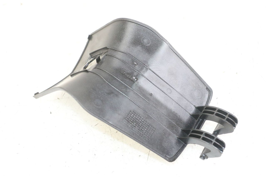 photo de KLAPKA WLEWU PALIWA PEUGEOT SATELIS 125 (2013 - 2018) - Zoom stanu zużycia