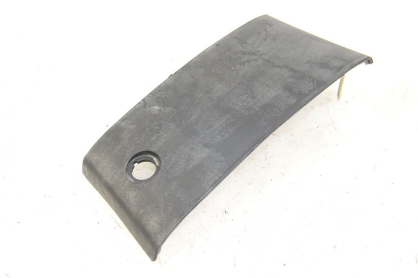 photo de KLAPKA WLEWU PALIWA RAZZO STEED 125 (2012 - 2018) - Szczegół części