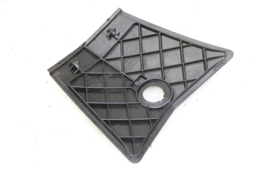 photo de KLAPKA WLEWU PALIWA PEUGEOT VIVACITY NEW 4T 50 (2008 - 2017) - Szczegół części