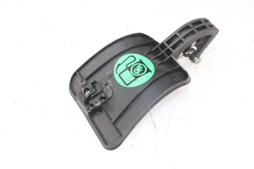 photo de KLAPKA WLEWU PALIWA YAMAHA X-MAX XMAX 250 (2006 - 2009) - Zoom stanu zużycia