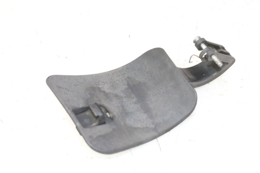 photo de KLAPKA WLEWU PALIWA YAMAHA X-MAX XMAX 250 (2006 - 2009) - Inny kąt widzenia