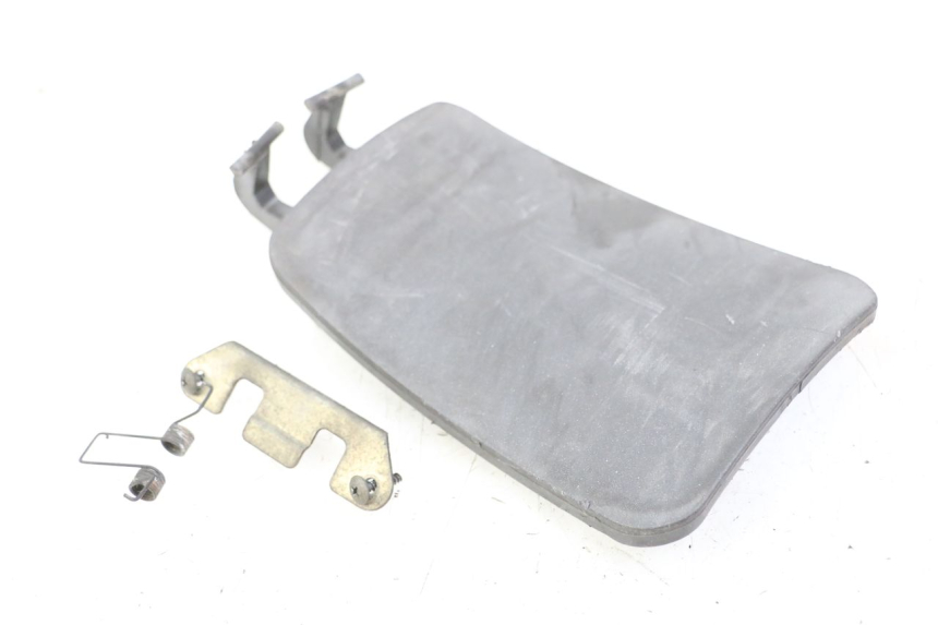 photo de KLAPKA WLEWU PALIWA PIAGGIO X8 125 (2004 - 2007) - Widok główny