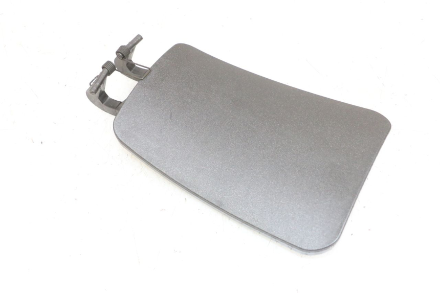 photo de KLAPKA WLEWU PALIWA PIAGGIO X8 125 (2004 - 2007) - Zoom stanu zużycia