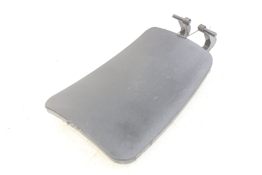 photo de KLAPKA WLEWU PALIWA PIAGGIO XEVO - X EVO 125 (2007 - 2017) - Widok główny