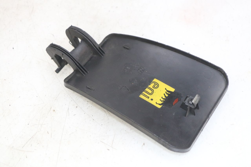 photo de KLAPKA WLEWU PALIWA PIAGGIO XEVO - X EVO 125 (2007 - 2017) - Szczegół części