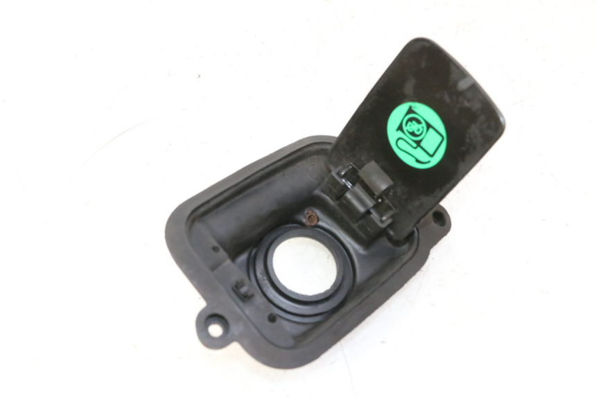 photo de KLAPKA WLEWU PALIWA YAMAHA YP MAJESTY 125 (2007 - 2010) - Zoom stanu zużycia