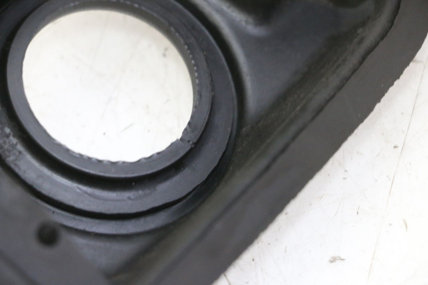 photo de KLAPKA WLEWU PALIWA YAMAHA YP MAJESTY 125 (2007 - 2010) - Inny kąt widzenia