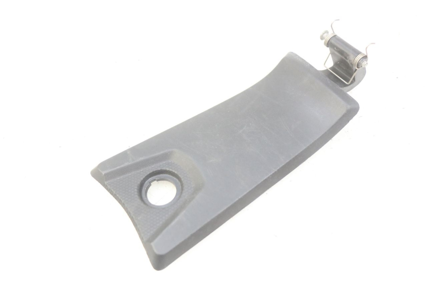 photo de KLAPKA WLEWU PALIWA YAMAHA YP X-MAX XMAX 400 (2014 - 2017) - Zoom stanu zużycia