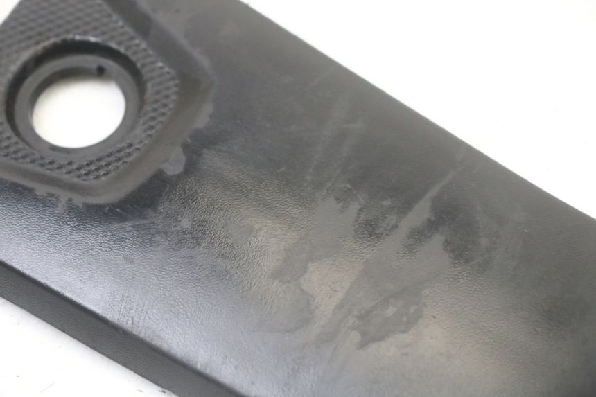 photo de KLAPKA WLEWU PALIWA YAMAHA YP X-MAX XMAX 400 (2014 - 2017) - Szczegół części