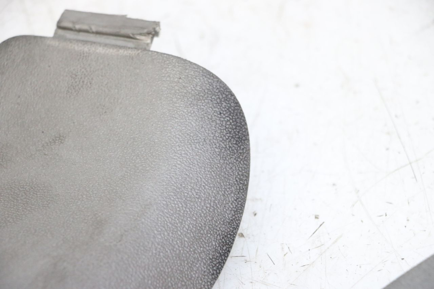 photo de PRZEDNIA KLAPKA INSPEKCYJNA PEUGEOT ELYSTAR 50 (2002 - 2014) - Zbliżenie techniczne