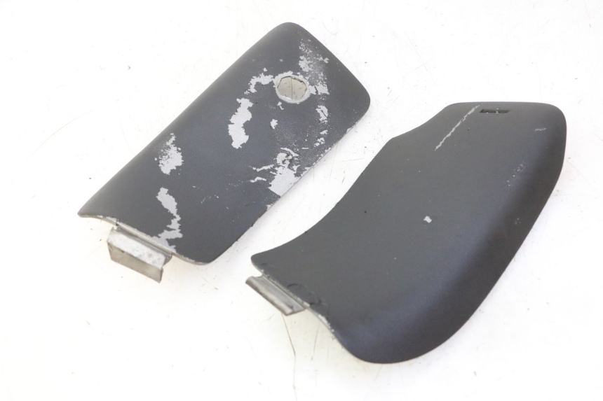 photo de PRZEDNIA KLAPKA INSPEKCYJNA PEUGEOT ELYSTAR 50 (2002 - 2014) - Zbliżenie techniczne