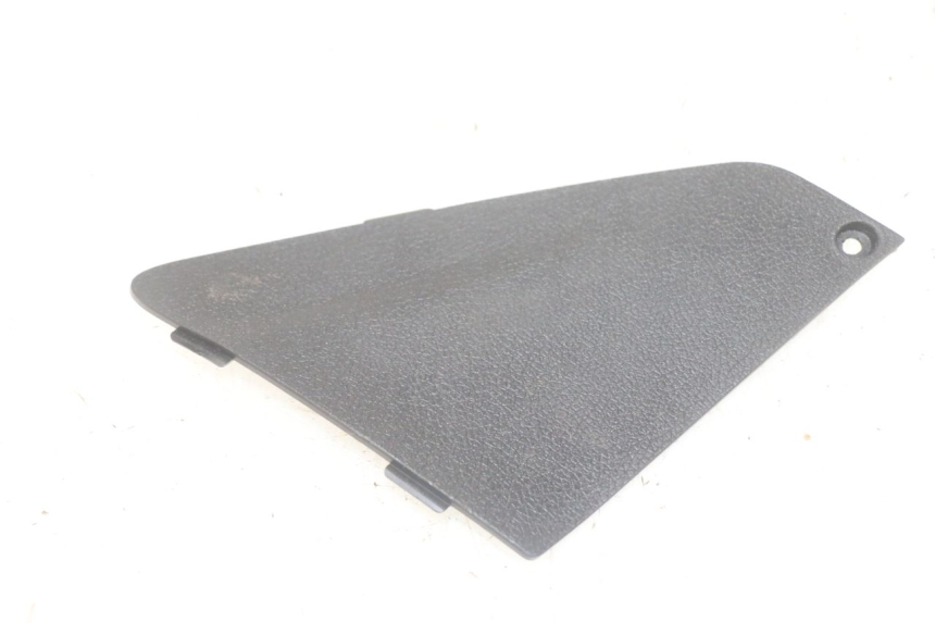 photo de KLAPKA INSPEKCYJNA PRZEDNIA PIAGGIO MP3 HPE 300 (2019 - 2026) - Inny kąt widzenia