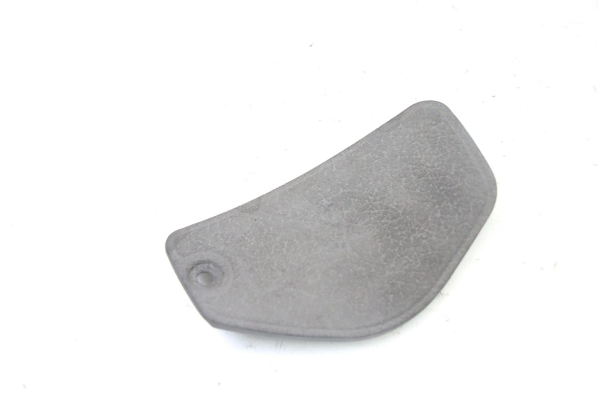 photo de KLAPKA INSPEKCYJNA PRZEDNIA PIAGGIO MP3 500 (2011 - 2015) - Szczegół części