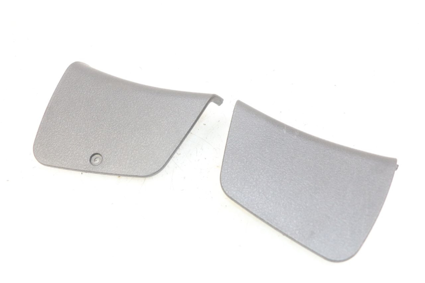 photo de PRZEDNIA KLAPKA INSPEKCYJNA PIAGGIO X8 125 (2004 - 2007) - Widok główny