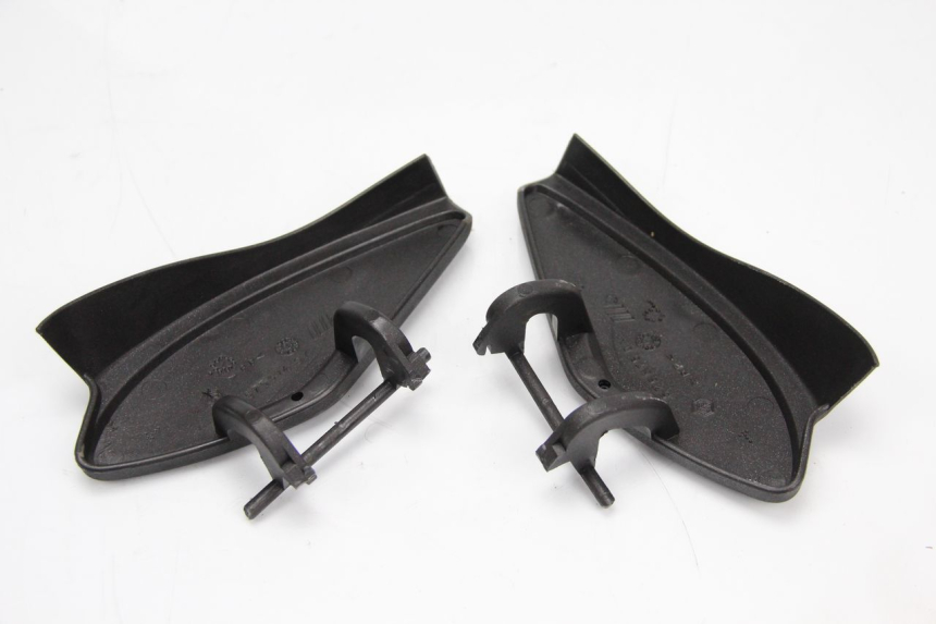 photo de PRZEDNIA KLAPKA INSPEKCYJNA PIAGGIO X9 125 (2000 - 2003) - Inny kąt widzenia