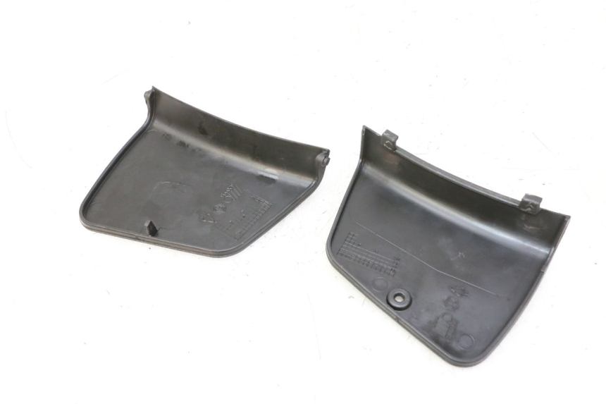 photo de PRZEDNIA KLAPKA INSPEKCYJNA PIAGGIO XEVO - X EVO 125 (2007 - 2017) - Szczegół części