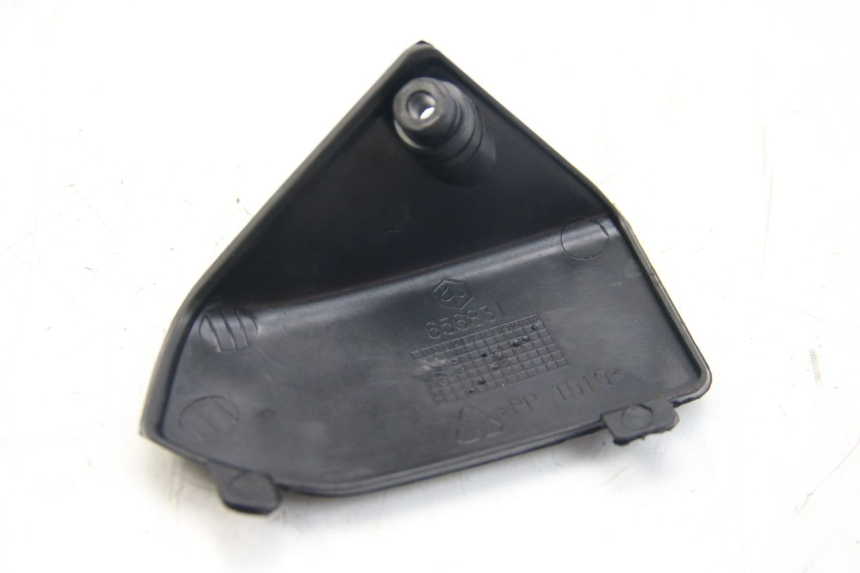 photo de KLAPKA INSPEKCYJNA PIAGGIO BEVERLY 125 (2010 - 2015) - Szczegół części