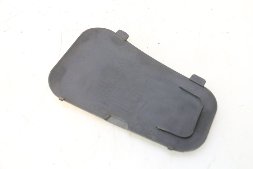 photo de KLAPKA INSPEKCYJNA SUZUKI BURGMAN 125 (2007 - 2014) - Szczegół części