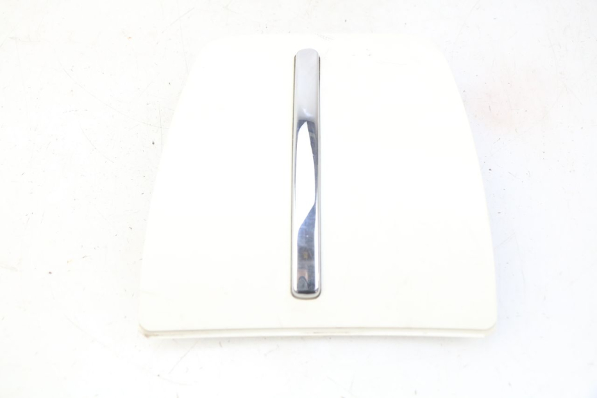 photo de PRAWY WŁAZ INSPEKCYJNY PEUGEOT DJANGO 2T 50 (2014 - 2019) - Zbliżenie techniczne