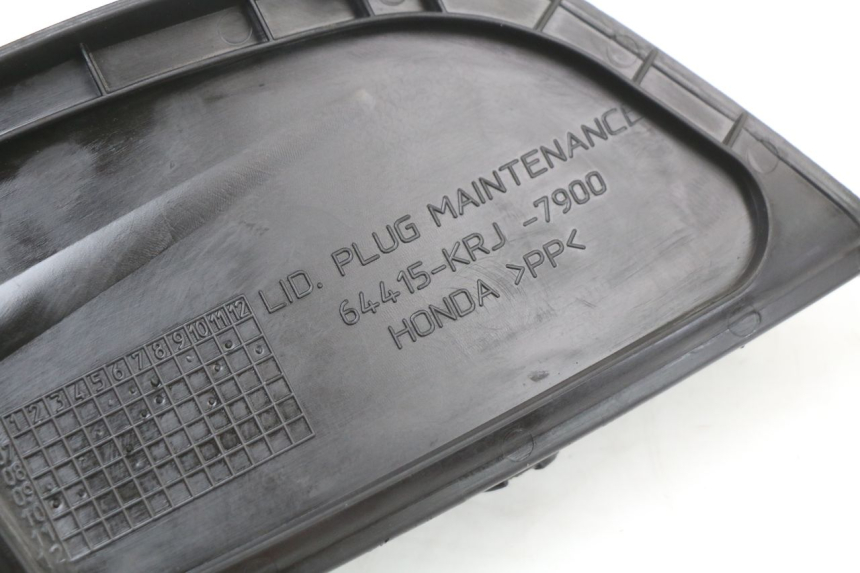 photo de PRAWY WŁAZ INSPEKCYJNY HONDA FES S-WING SWING ABS 125 (2007 - 2015) - Zoom stanu zużycia