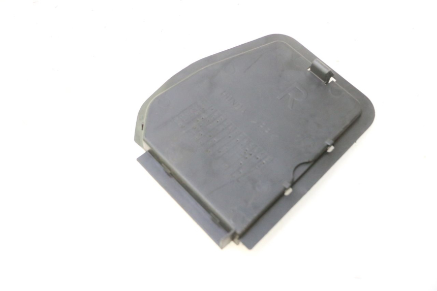 photo de PRAWA KLAPA INSPEKCYJNA HONDA FJS SILVER WING SILVERWING 400 (2005 - 2008) - Szczegół części