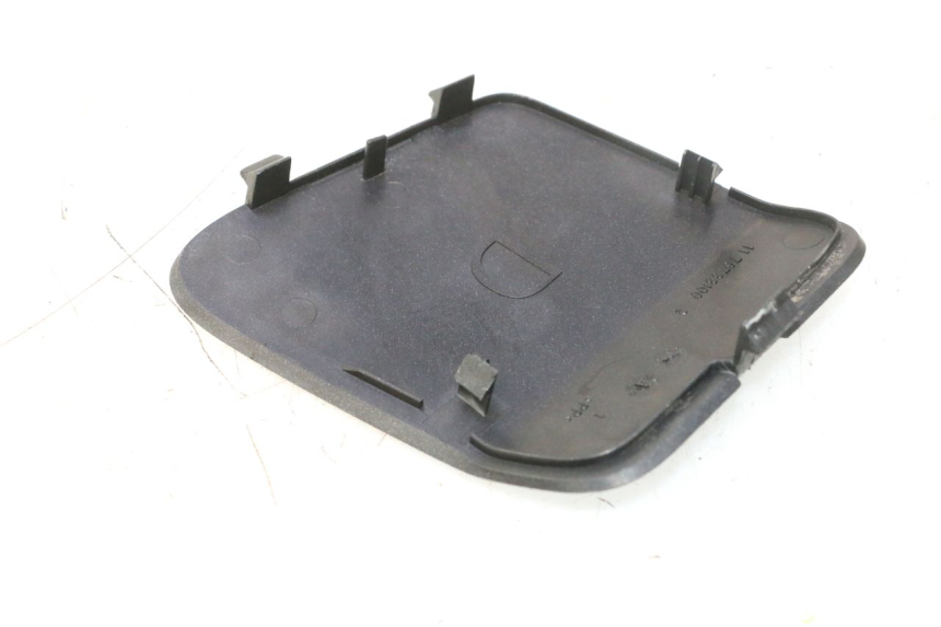 photo de KLAPKA INSPEKCYJNA PRAWA PEUGEOT SATELIS 125 (2006 - 2009) - Zoom stanu zużycia