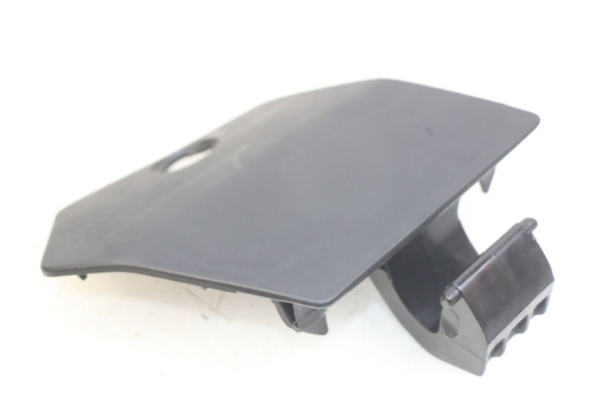 photo de KLAPKA INSPEKCYJNA LEWA PEUGEOT CITYSTAR 2T 50 (2018 - 2021) - Inny kąt widzenia