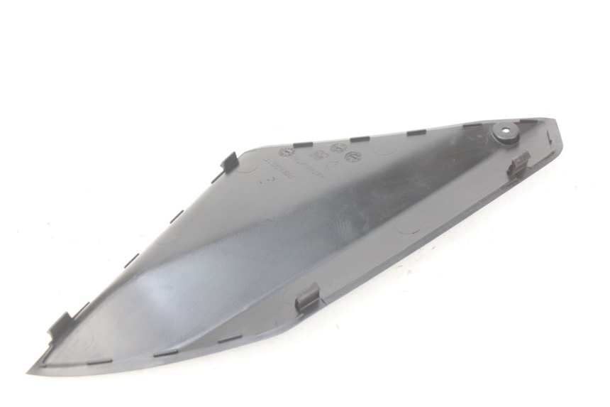 photo de KLAPKA INSPEKCYJNA LEWA PEUGEOT GEOPOLIS 400 (2007 - 2013) - Zoom stanu zużycia