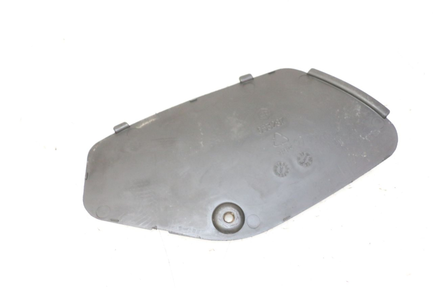 photo de KLAPKA INSPEKCYJNA LEWA PIAGGIO MP3 LT 300 (2010 - 2016) - Szczegół części