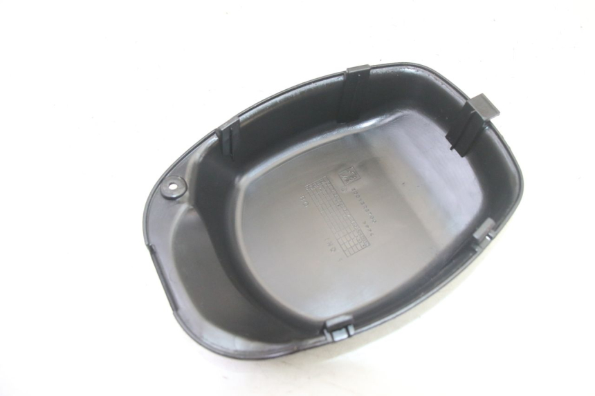 photo de KLAPKA INSPEKCYJNA PEUGEOT KISBEE 2T 50 (2010 - 2017) - Zoom stanu zużycia