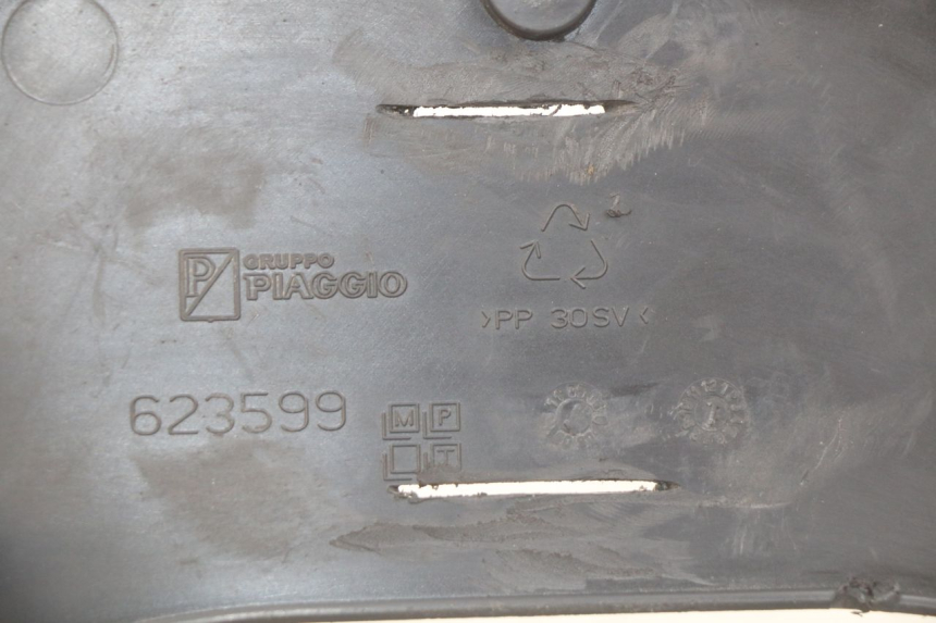 photo de KLAPKA INSPEKCYJNA PIAGGIO MP3 LT 400 (2007 - 2012) - Szczegół części