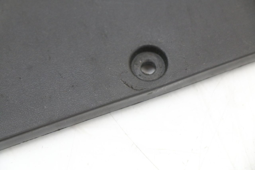 photo de KLAPKA INSPEKCYJNA PIAGGIO MP3 LT 400 (2007 - 2012) - Inny kąt widzenia