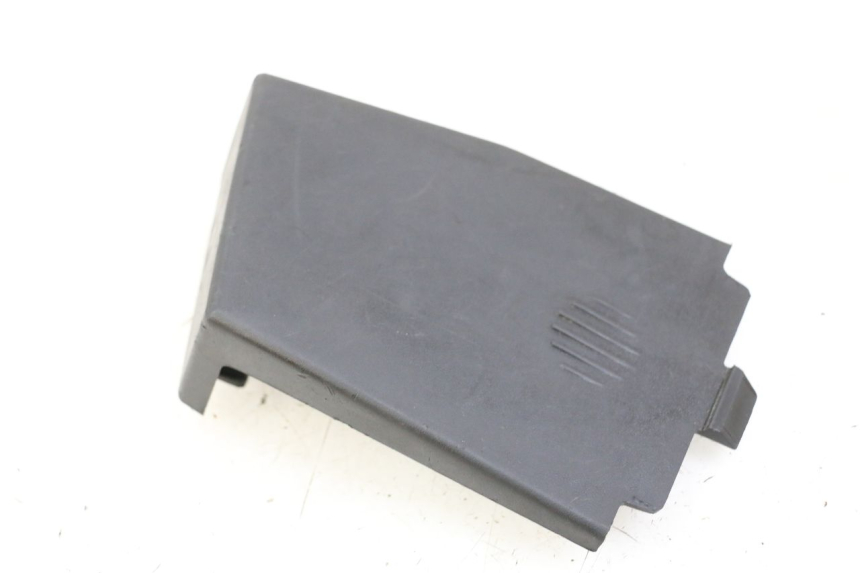 photo de KLAPKA INSPEKCYJNA PEUGEOT CITYSTAR 125 (2011 - 2017) - Inny kąt widzenia