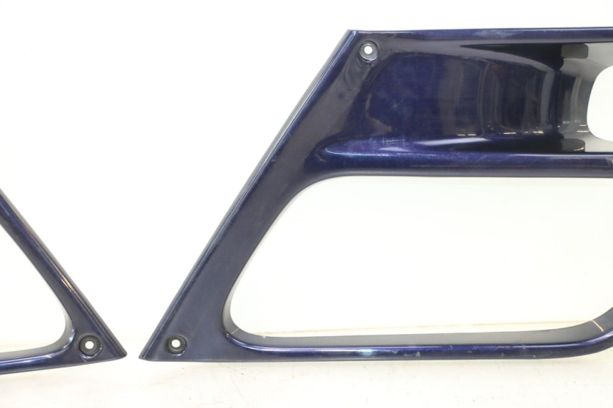 photo de Właz inspekcyjny HONDA ST PAN EUROPEAN 1100 (1990 - 2002) - Struktura - zbliżenie