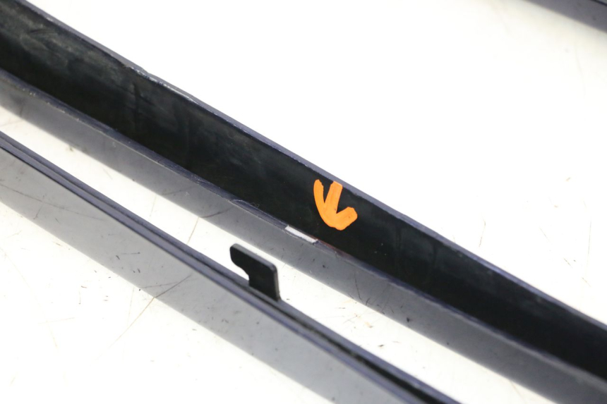 photo de Właz inspekcyjny HONDA ST PAN EUROPEAN 1100 (1990 - 2002) - Oznaczenia i referencje