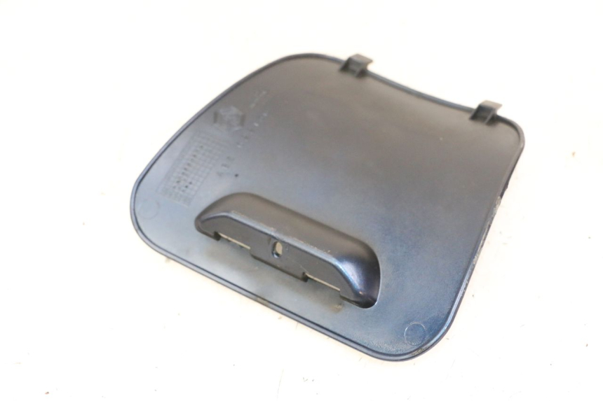 photo de KLAPKA INSPEKCYJNA PIAGGIO VESPA LX 150 (2005 - 2013) - Inny kąt widzenia