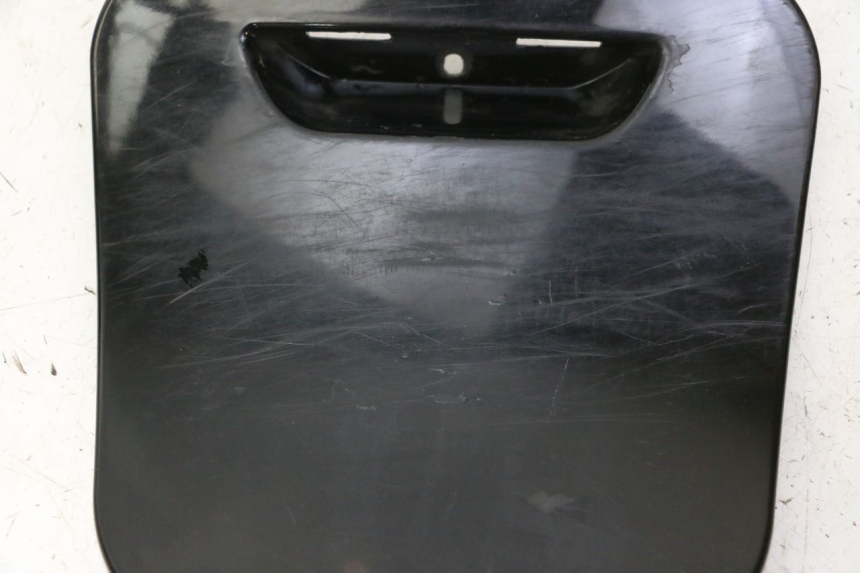 photo de KLAPKA INSPEKCYJNA PIAGGIO VESPA S 2T 50 (2007 - 2014) - Szczegół części