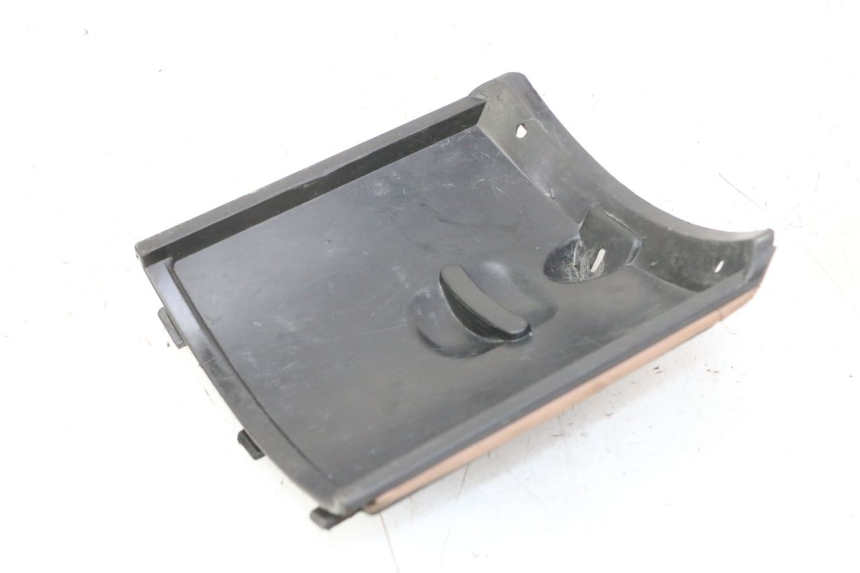 photo de KLAPKA INSPEKCYJNA PEUGEOT VIVACITY NEW 4T 50 (2008 - 2017) - Inny kąt widzenia