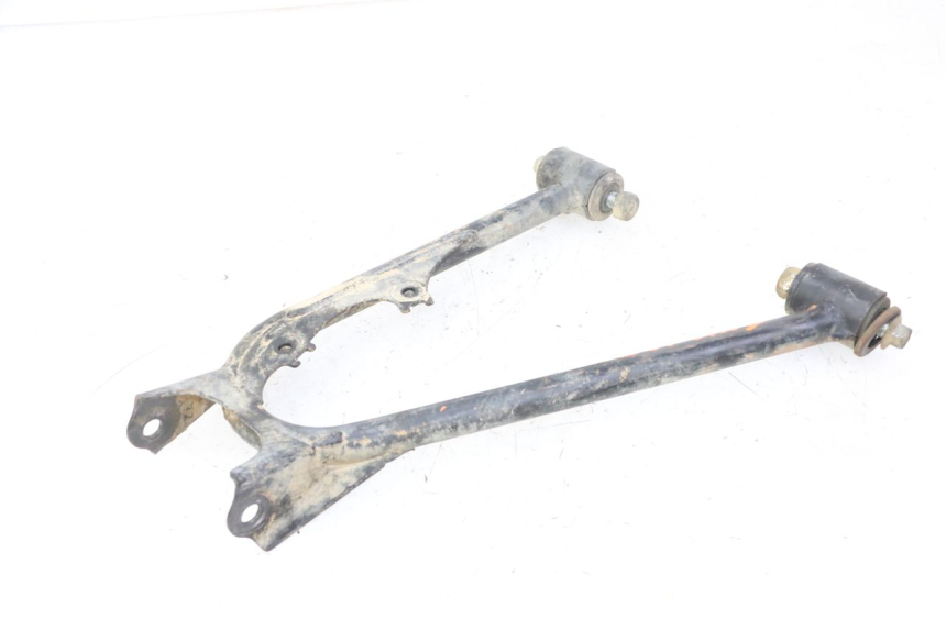 photo de wahacz tylny YAMAHA YFM GRIZZLY 550 (2008 - 2015) - Zbliżenie techniczne