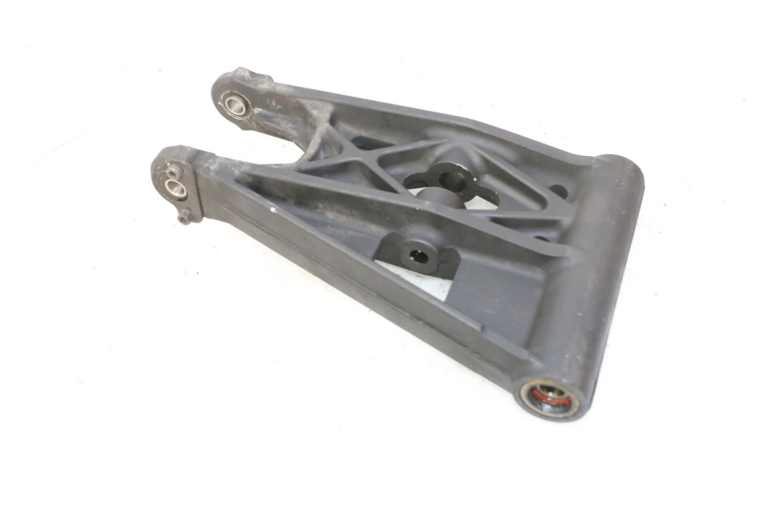 photo de wahacz przedni QUADRO 4 4D 350 (2015 - 2018) - Szczegół części