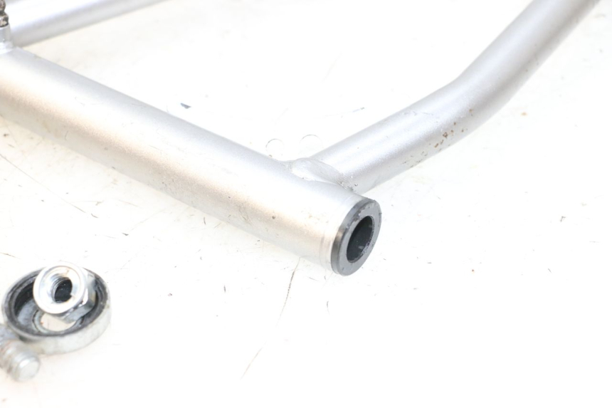 photo de wahacz przedni YAMAHA YFM R RAPTOR 250 (2008 - 2014) - Szczegóły charakterystyczne