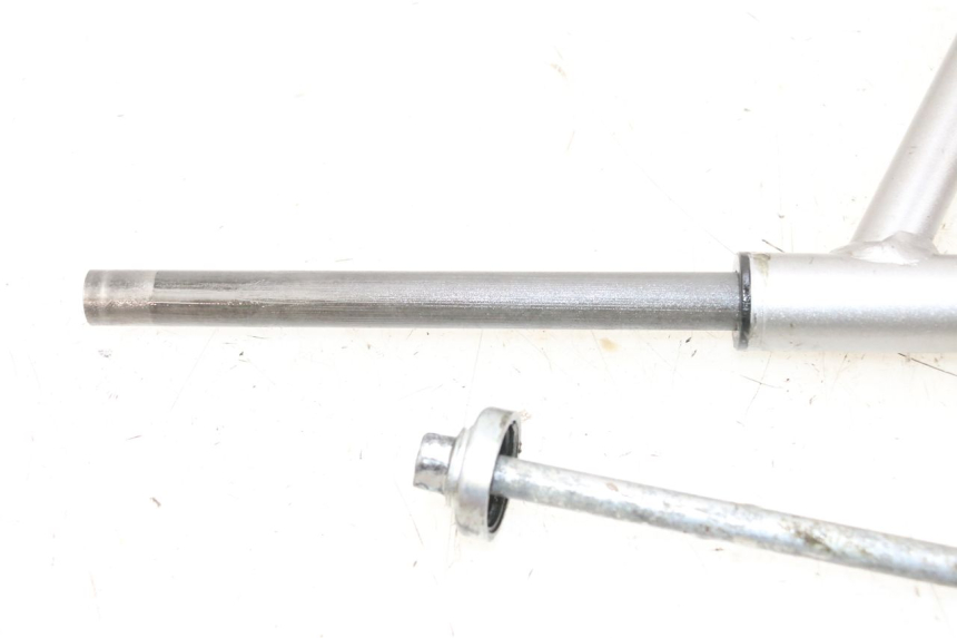 photo de wahacz przedni YAMAHA YFM R RAPTOR 250 (2008 - 2014) - Zbliżenie komponentów