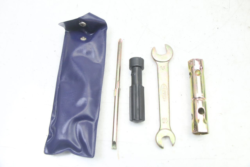 photo de ZESTAW NARZĘDZI KYMCO AGILITY 4T 50 (2005 - 2018) - Widok główny