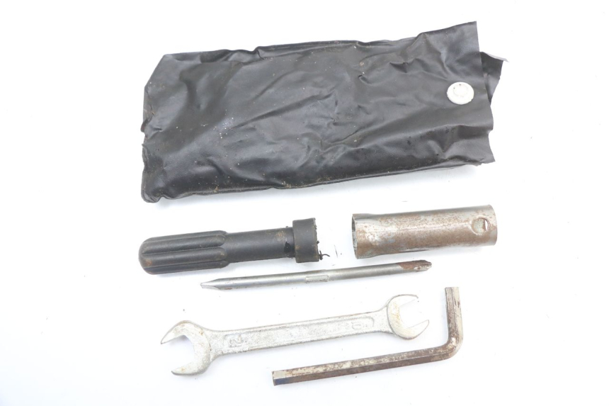 photo de ZESTAW NARZĘDZI JONWAY AZTRAL 125 (2008 - 2017) - Widok główny