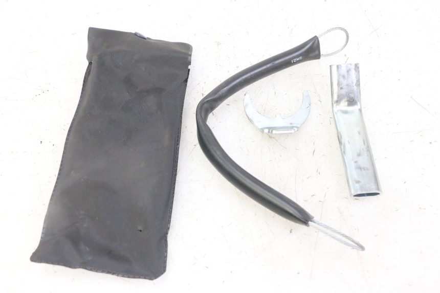 photo de ZESTAW NARZĘDZI HONDA FORZA ABS 300 (2013 - 2017) - Widok ogólny