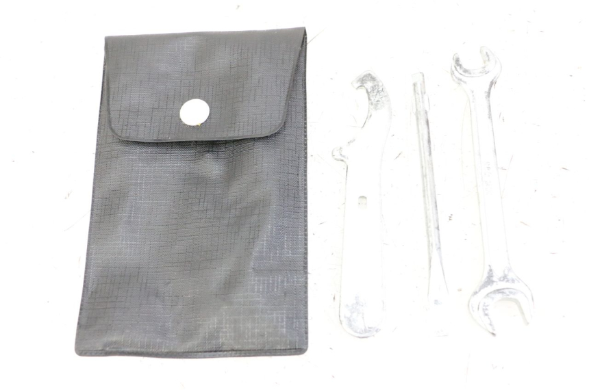 photo de ZESTAW NARZĘDZI HONDA FES S-WING SWING ABS 125 (2007 - 2015) - Widok główny